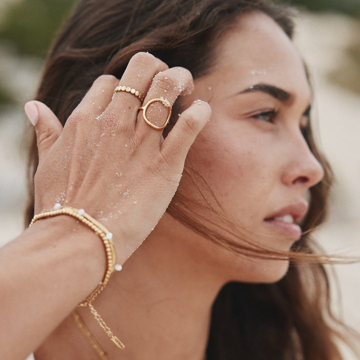 Stijlvolle gouden ovale ring Noa, waterbestendig dames sieraad.