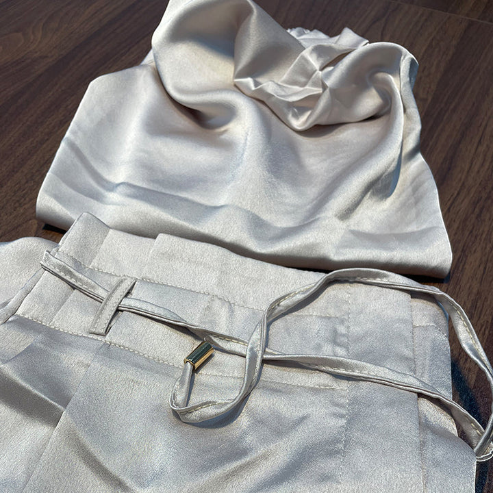 Zomerse dames loungewear set Nora, comfortabel en tweedelig, ideaal voor casual mode.