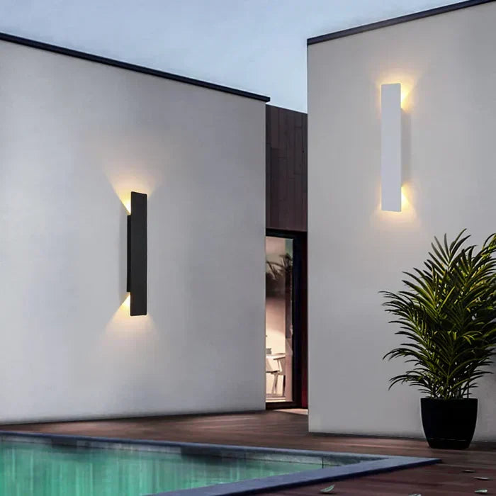 Stijlvolle aluminium LED buitenlamp. Duurzame IP65 tuinverlichting voor uw gevel, bestand tegen alle weertypes.