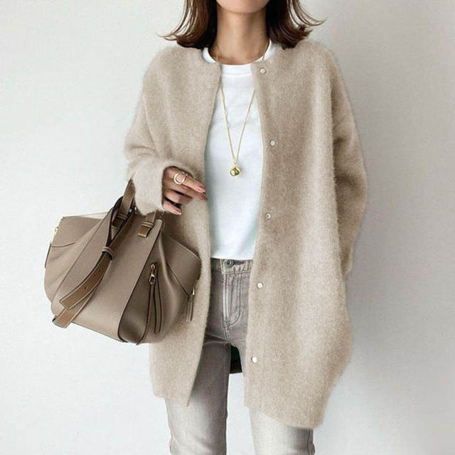 Casual damesvest met een comfortabele oversized pasvorm. Stijlvol en veelzijdig, perfect voor dagelijkse damesmode.