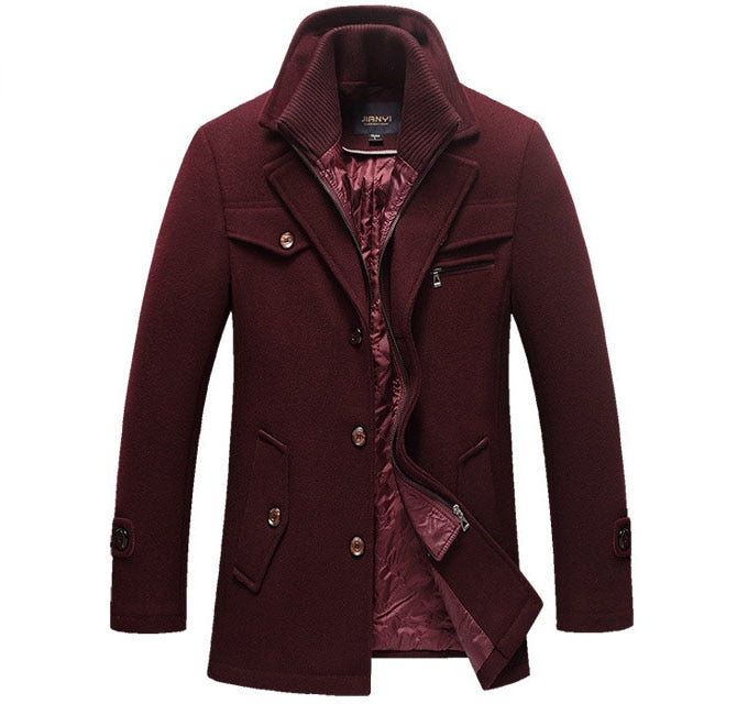 Stijlvolle heren peacoat, een warme en comfortabele winterjas. Essentiële herenbovenkleding voor wintermode.