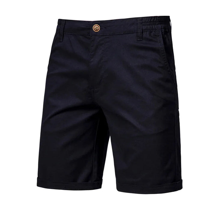 Veelzijdige heren shorts, chino stijl, geschikt voor strand, stad en relaxte momenten.