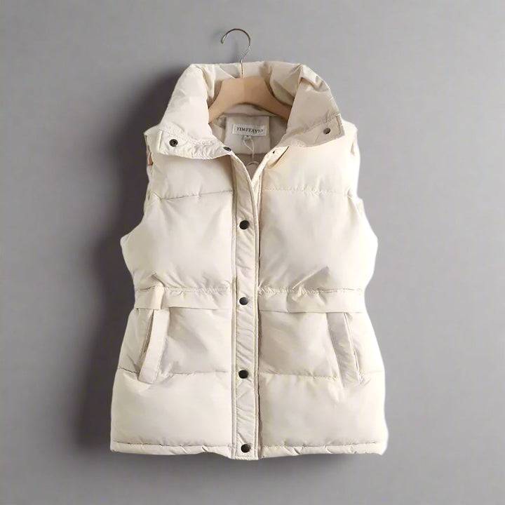 Warme, winddichte dames bodywarmer met isolatie, perfect als tussenlaag voor casual of winterse kleding.