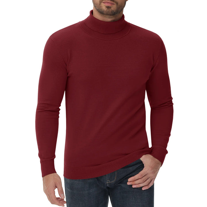 Opgehangen gebreide heren coltrui, klaar voor herfst en winter. Warme, casual mannenmode.
