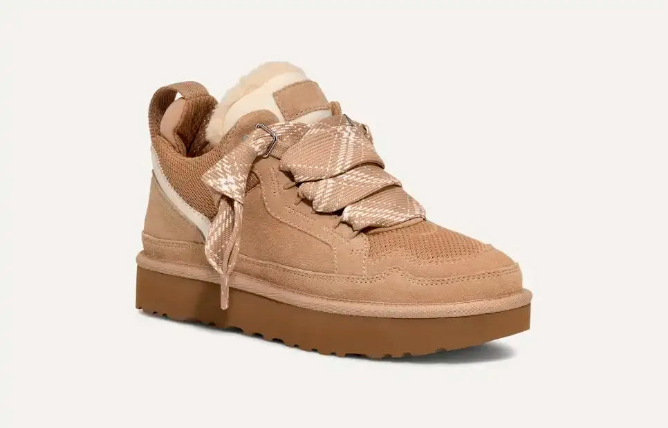 Warme, comfortabele dames winter suède schoenen, waterafstotend en gevoerd. Ideaal voor koude dagen.