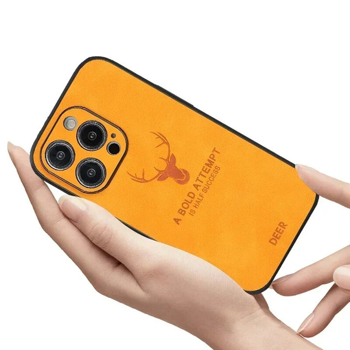 Luxe lederen iPhone case met zachte binnenvoering en uitstekende valbescherming.