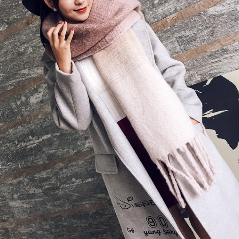 Comfortabele en modieuze dames sjaal van cashmere plaid, perfect voor koude dagen.