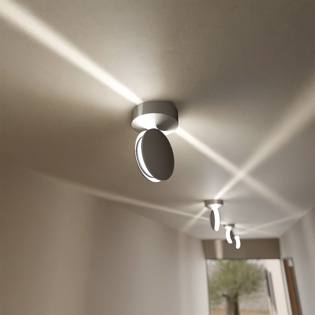 Feestverlichting: 360° LED projector spotlight creëert een dynamische, kleurrijke lichtshow voor elk feest.