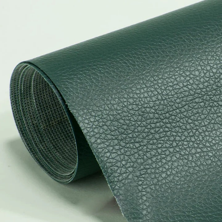 Zelfklevende leder reparatietape voor snelle meubel- en autobekleding herstel.