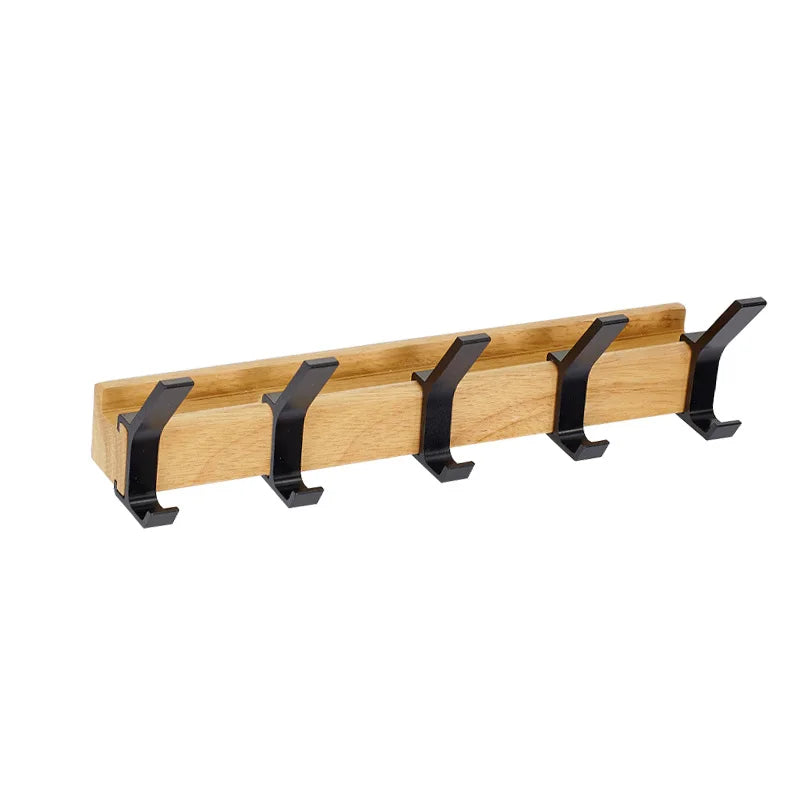 "Zwarte Scandinavische wandkapstok met verstelbare haken, houttinten. Modern minimalistisch design, duurzaamheid centraal."