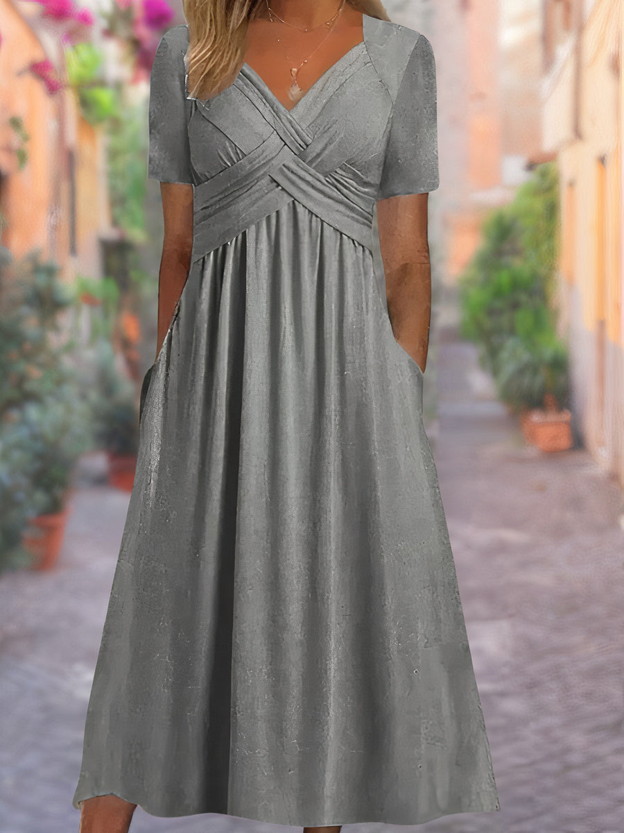 "Zwarte zomerjurk met V-hals, lichtgewicht stof, elegante details en comfortabel voor warme dagen, damesmode"